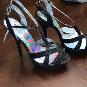 ✨Open Toe Heels✨